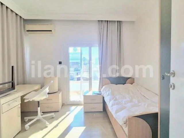 Satılık 5+1 Villa Karaoğlanoğlu Girne - Havuzlu ve Garajlı - 13