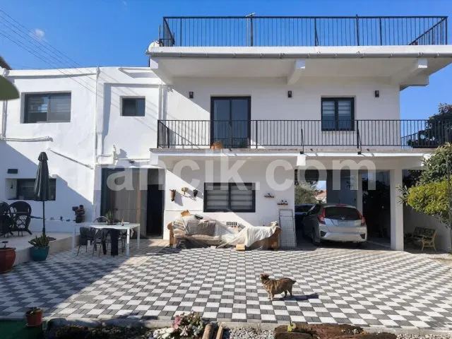 Satılık Villa | Bellapais, Girne | 3 Yatak Odalı Taş Detaylı