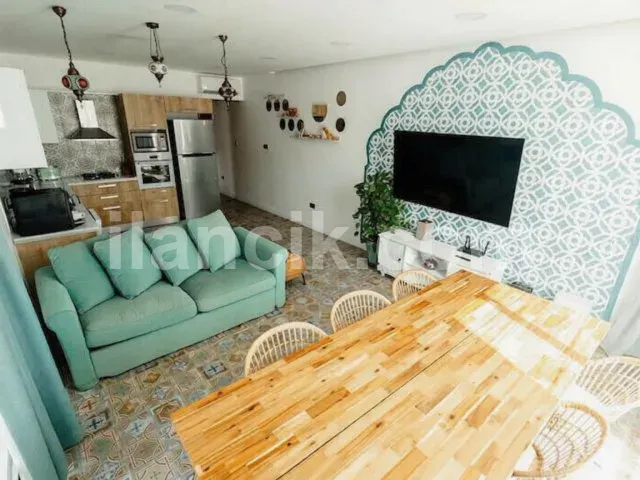 Alsancak'ta Satılık Teraslı 2 Yatak Odalı Penthouse - 4