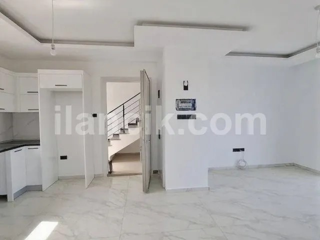 Satılık 2 Yatak Odalı Daire - Alsancak, Girne - 2