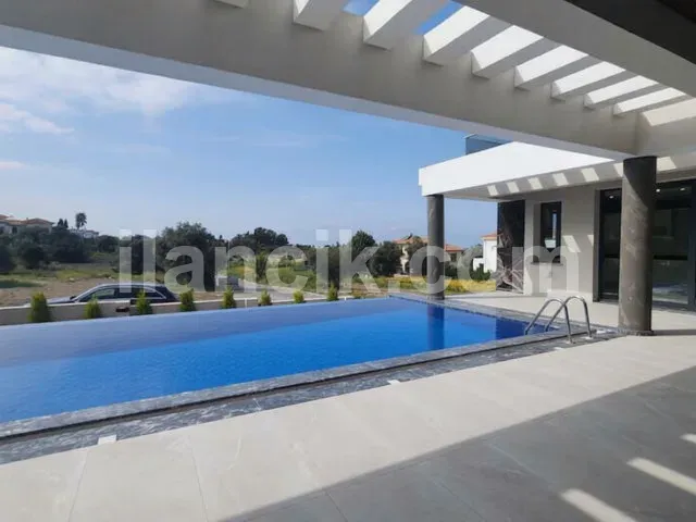 Satılık 4 Yatak Odalı Villa - Edremit, Girne - 15