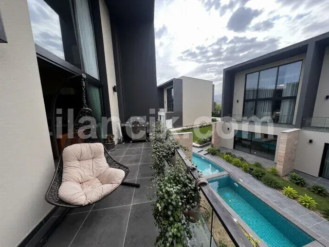 Satılık 3 Yatak Odalı Loft Daire - Karaoğlanoğlu, Girne - 11