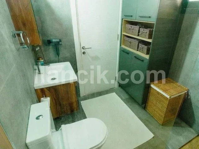 Alsancak'ta Satılık Teraslı 2 Yatak Odalı Penthouse - 17