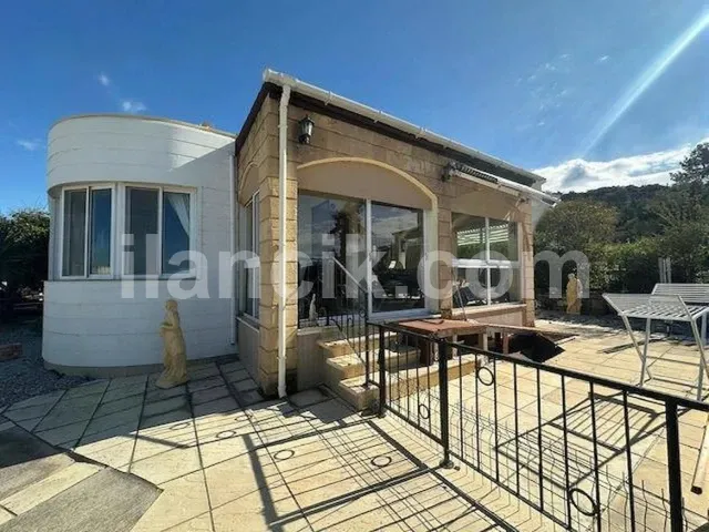 Satılık 2 Yatak Odalı Villa - Esentepe, Girne
