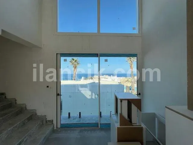 Esentepe Girne'de Satılık 1+1 Havuzlu Daire