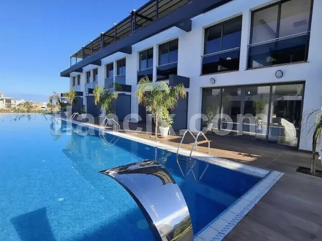 Karşıyaka'da Denize 300m Mesafede Satılık 2+1 İkiz Villa