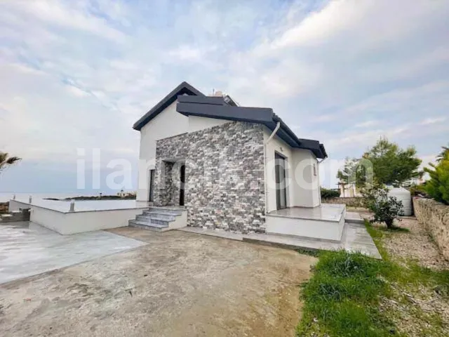 Satılık 3 Yatak Odalı Villa - Tatlısu, Mağusa