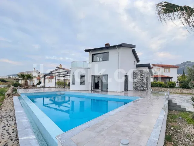 Satılık 3 Yatak Odalı Villa - Tatlısu, Mağusa - 7