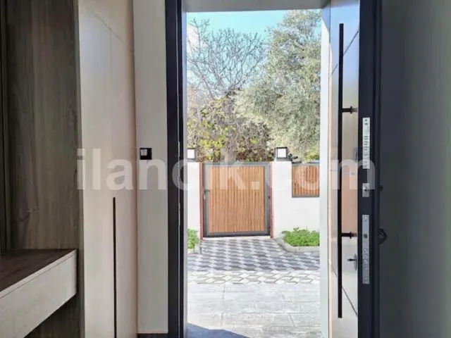 Satılık 4 Yatak Odalı Lüks Villa - Alsancak, Girne - 16