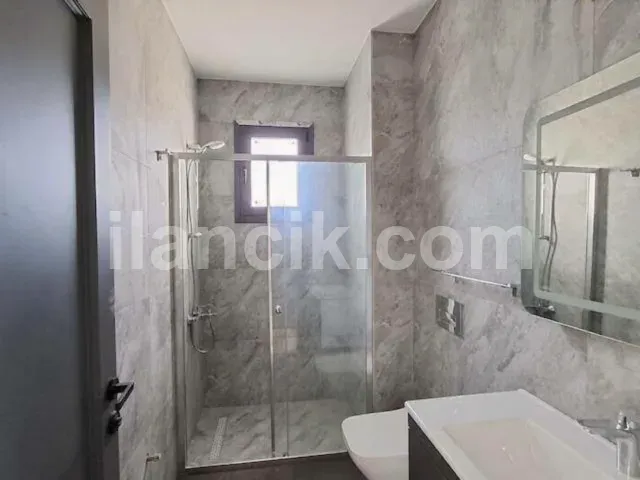 Satılık 4 Yatak Odalı Lüks Villa - Alsancak, Girne - 17