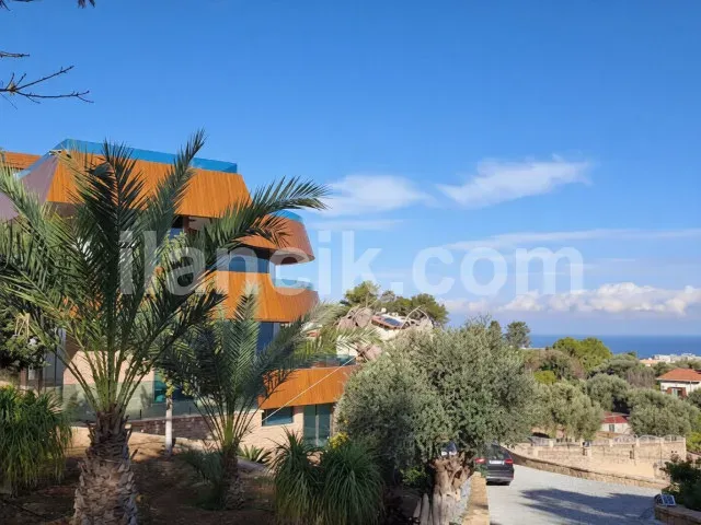 Satılık 5 Yatak Odalı Lüks Villa - Edremit, Girne - 4