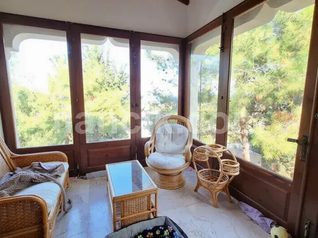 Satılık 4 Yatak Odalı Villa - Edremit, Girne - 2