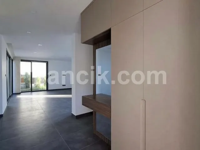 Satılık 4 Yatak Odalı Lüks Villa - Alsancak, Girne - 19