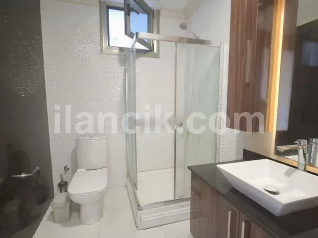 Satılık 5 Yatak Odalı Lüks Villa - Edremit, Girne - 13
