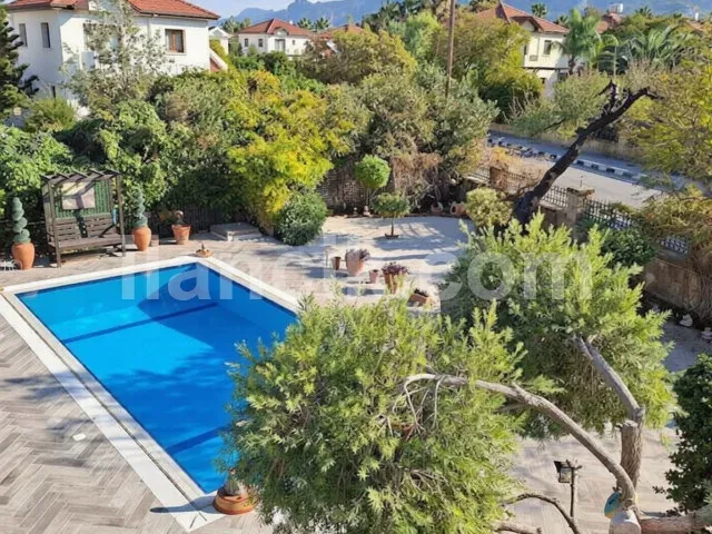 Satılık Villa, Alsancak, Girne - 4 Yatak Odalı Özel Havuzlu - 3