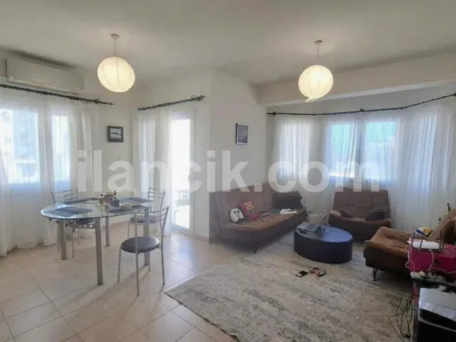 Alsancak'ta Satılık 2 Yatak Odalı Mobilyalı Daire - 2