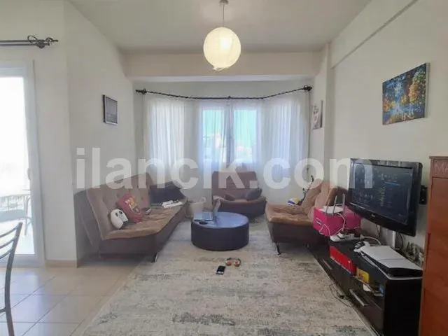 Alsancak'ta Satılık 2 Yatak Odalı Mobilyalı Daire - 3