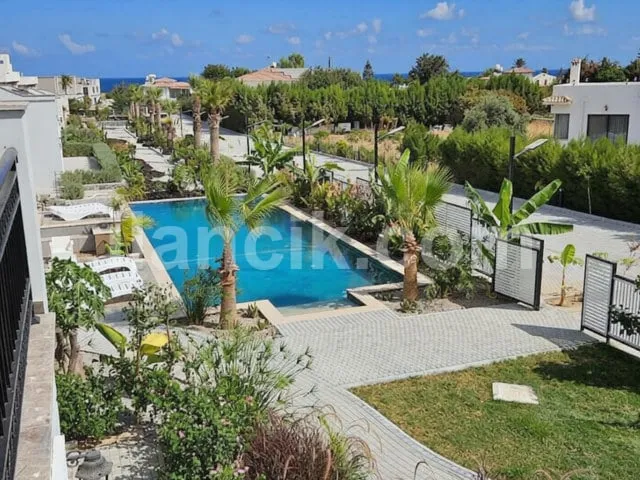 Satılık 1 Yatak Odalı Daire - Lapta, Girne