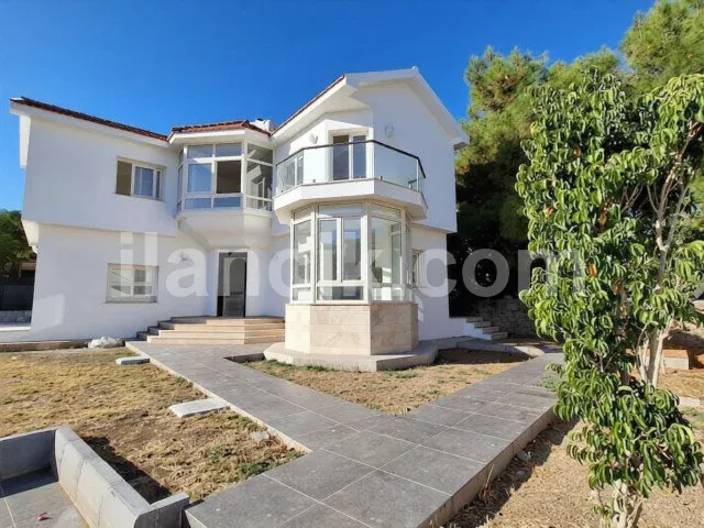 Satılık 3 Yatak Odalı Villa - Alsancak, Girne - 6