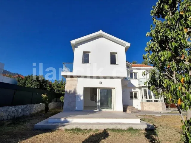 Satılık 3 Yatak Odalı Villa - Alsancak, Girne - 7