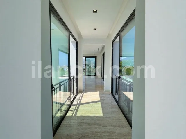 Bellapais'te Satılık 4 Yatak Odalı Lüks Villa - 9