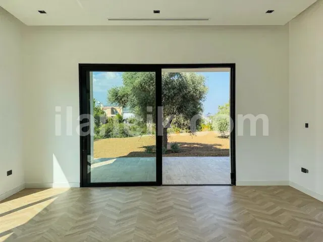 Bellapais'te Satılık 4 Yatak Odalı Lüks Villa - 15
