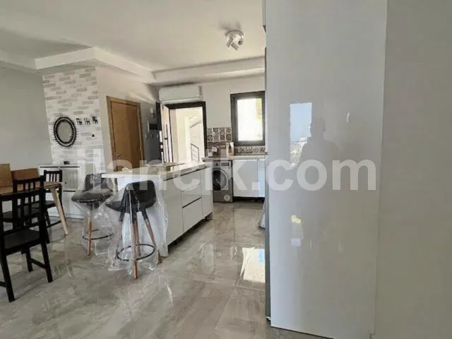 Satılık 2 Yatak Odalı Daire - Esentepe, Girne - 4