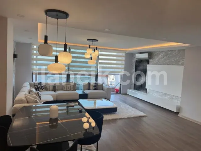 Satılık Penthouse, Yukarı Girne - 4 Yatak Odalı - 2