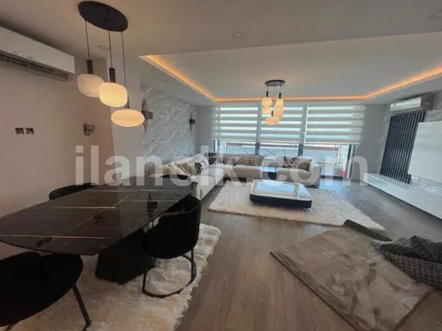 Satılık Penthouse, Yukarı Girne - 4 Yatak Odalı - 5