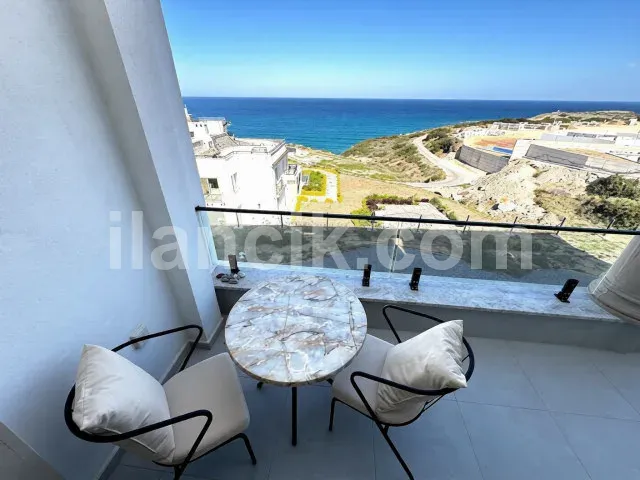 Satılık 2 Yatak Odalı Penthouse - Esentepe, Girne