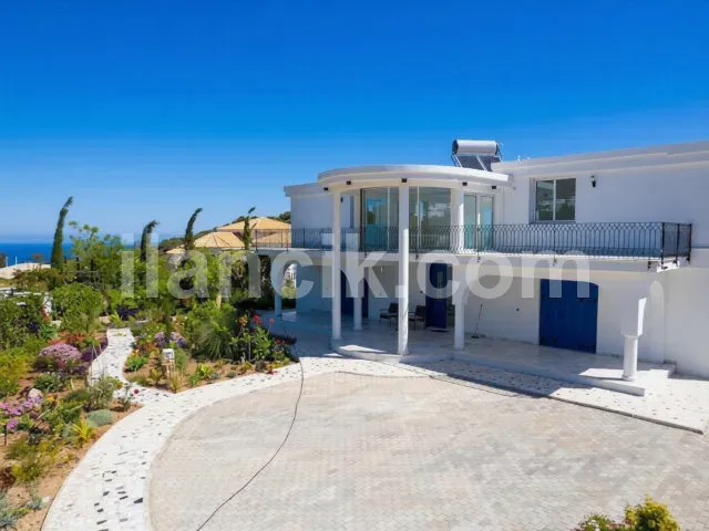 Satılık Villa, Karmi, Girne - Deniz ve Dağ Manzaralı