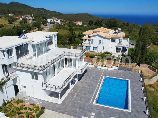 Satılık Villa, Karmi, Girne - Deniz ve Dağ Manzaralı - 2