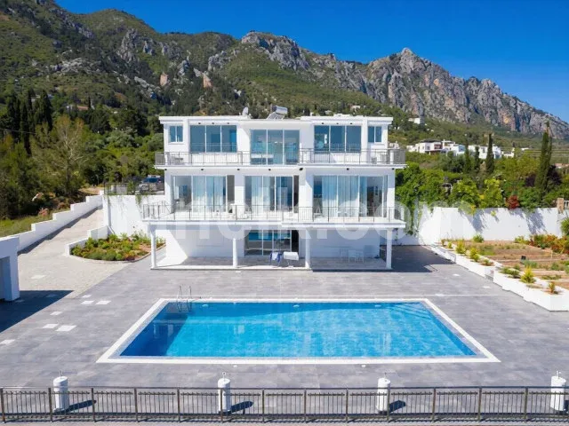 Satılık Villa, Karmi, Girne - Deniz ve Dağ Manzaralı - 3