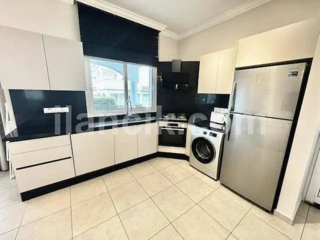 Satılık 3 Yatak Odalı Daire - Esentepe, Girne - 2