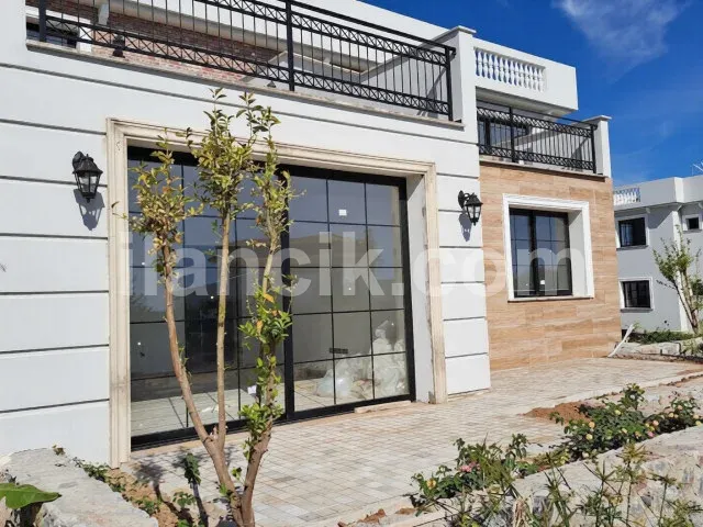 Satılık 1+1 Daire, Teraslı ve Işıklı - Lapta, Girne - 3