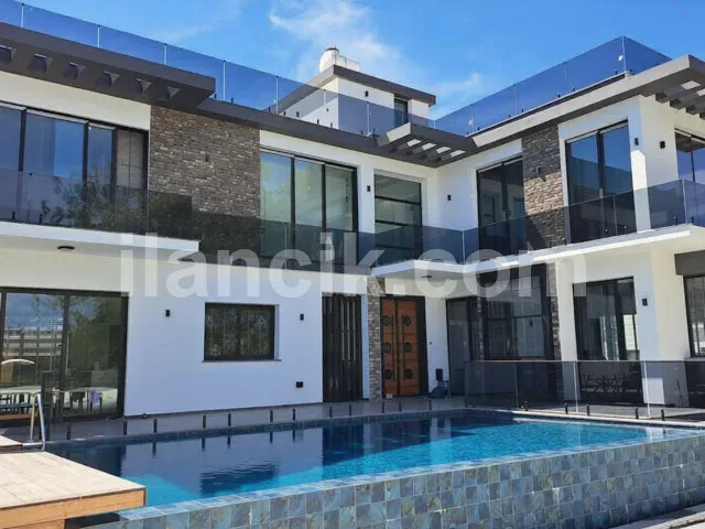 Satılık 4 Yatak Odalı Villa - Zeytinlik, Girne