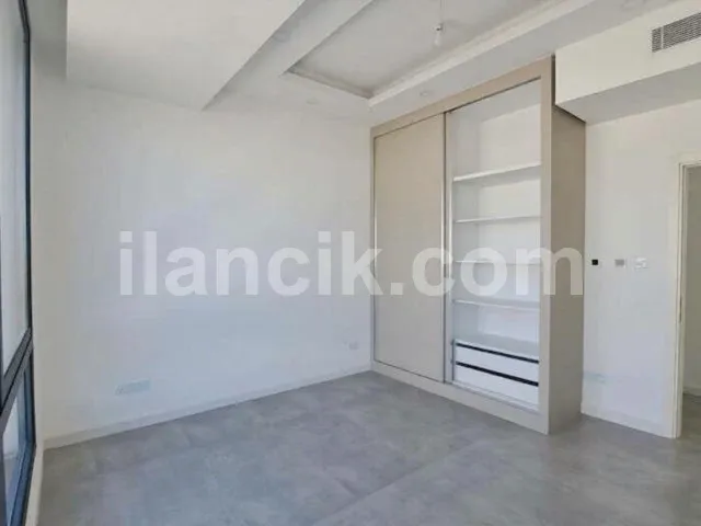 Satılık 4 Yatak Odalı Havuzlu Villa - Alsancak, Girne - 11
