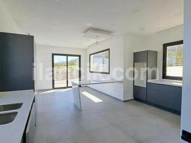 Satılık 4 Yatak Odalı Villa - Zeytinlik, Girne - 5