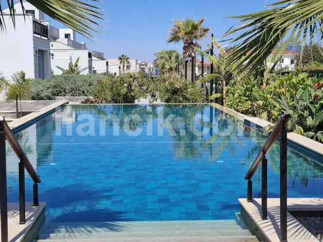 Satılık 1+1 Daire, Teraslı ve Işıklı - Lapta, Girne - 16