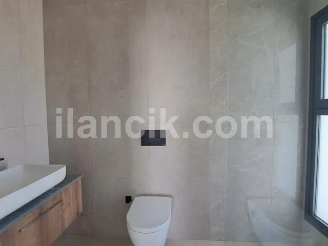 Satılık 4 Yatak Odalı Havuzlu Villa - Alsancak, Girne - 18