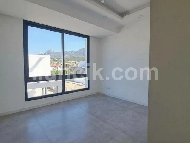 Satılık 4 Yatak Odalı Havuzlu Villa - Alsancak, Girne - 19