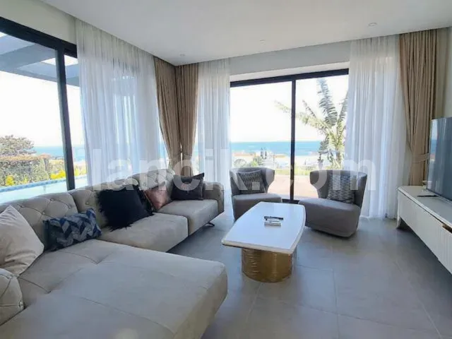 Esentepe'de Satılık 3 Yatak Odalı Deniz Manzaralı Villa - 3