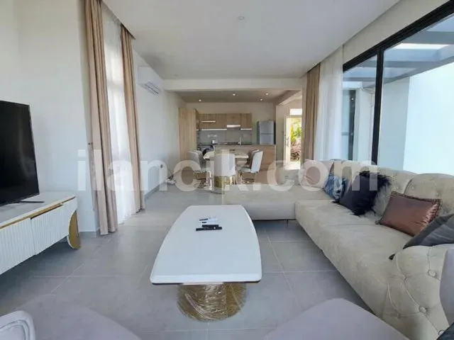 Esentepe'de Satılık 3 Yatak Odalı Deniz Manzaralı Villa - 4
