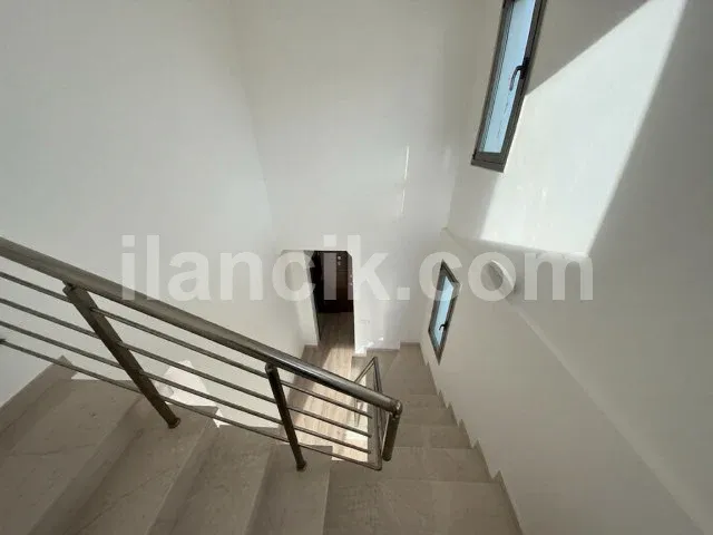 Yukarı Girne'de Satılık 17 Daireli Apartman Binası - 5