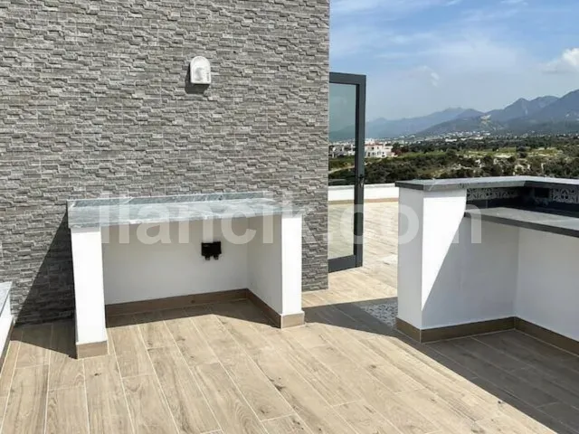 Bahçeli'de Satılık 3 Yatak Odalı Havuzlu Villa - 14