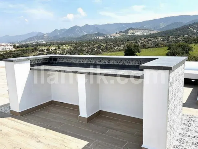 Bahçeli'de Satılık 3 Yatak Odalı Havuzlu Villa - 16
