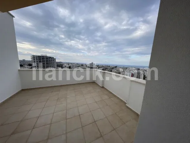 Yukarı Girne'de Satılık 17 Daireli Apartman Binası - 16