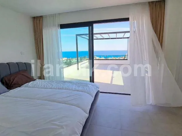 Esentepe'de Satılık 3 Yatak Odalı Deniz Manzaralı Villa - 20
