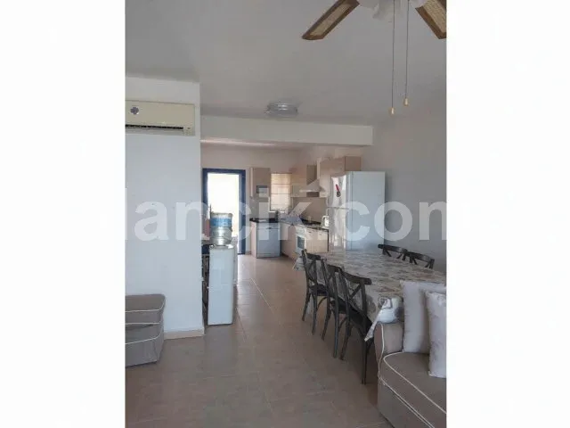 Satılık 5 Yatak Odalı Villa - Bahçeli, Girne - 3