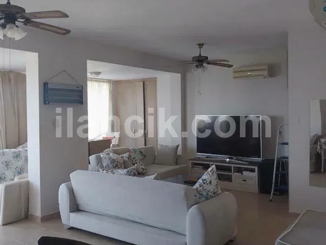 Satılık 5 Yatak Odalı Villa - Bahçeli, Girne - 4